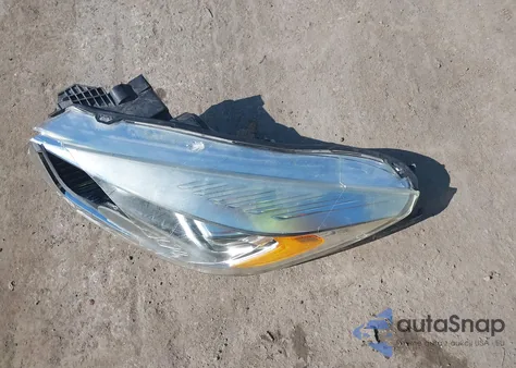 2017 Ford Escape Titanium из США, поврежденный, VIN 1FMCU9J96HUE35785